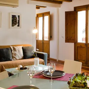 ripoll-apartments.topbarcelonahotels.com/